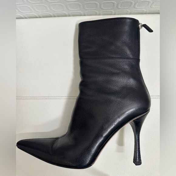 Gucci Black Leather Pointed Toe Ankle Boots Size 37 1/2 US 7 1/2 Original Box - Picture 10 of 16